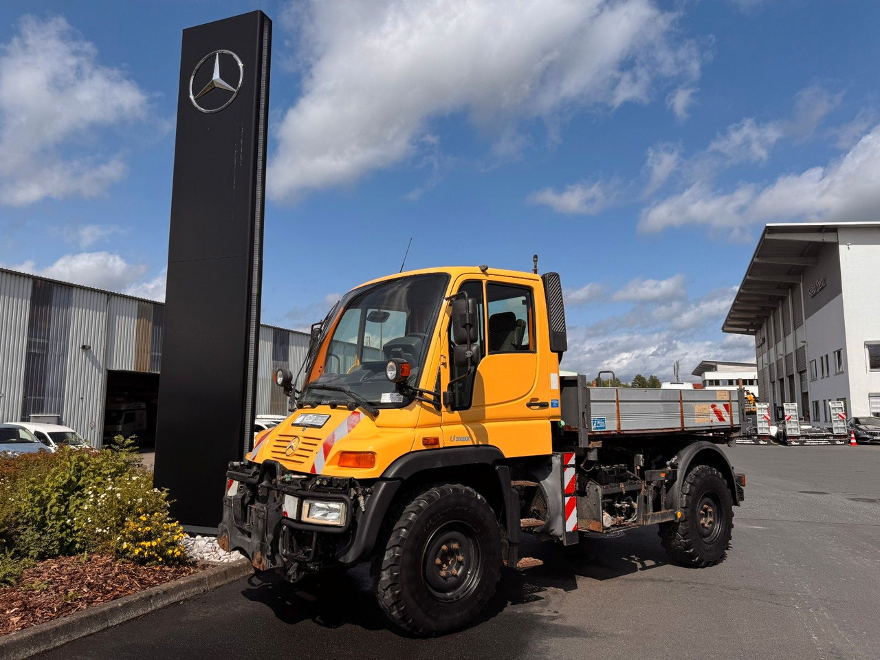 Mercedes-Benz Unimog U300 4x4 Vario-Pilot - Açık kasa kamyonet: fotoğraf 1 Mercedes-Benz Unimog U300 4x4 Vario-Pilot - Açık kasa kamyonet: fotoğraf 1