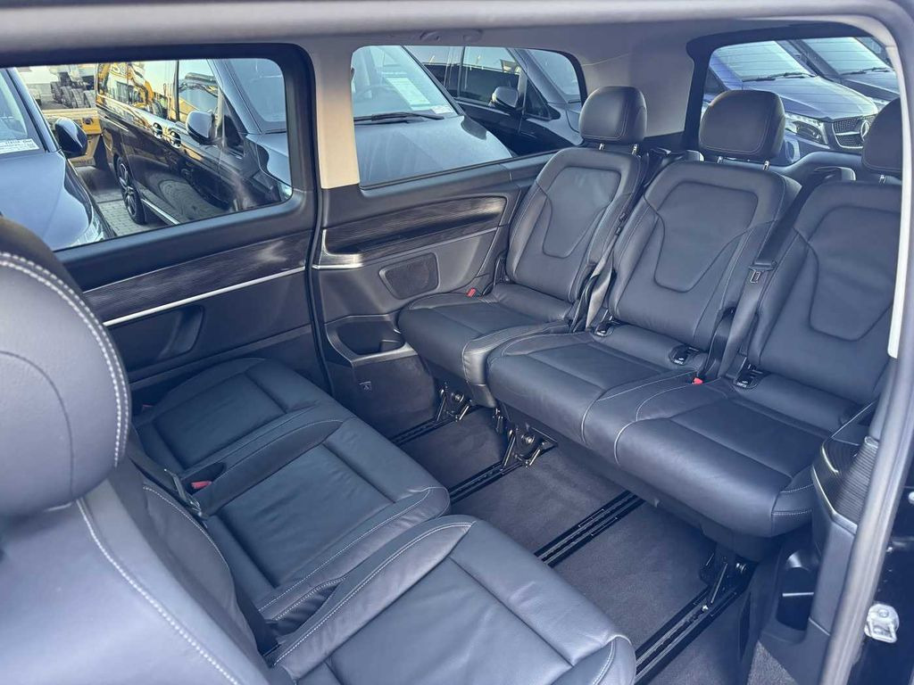 Minibüs, Minivan Mercedes-Benz V 300 d AVA 4MATIC 3430 DISTRONIC AHK2,5 360: fotoğraf 7