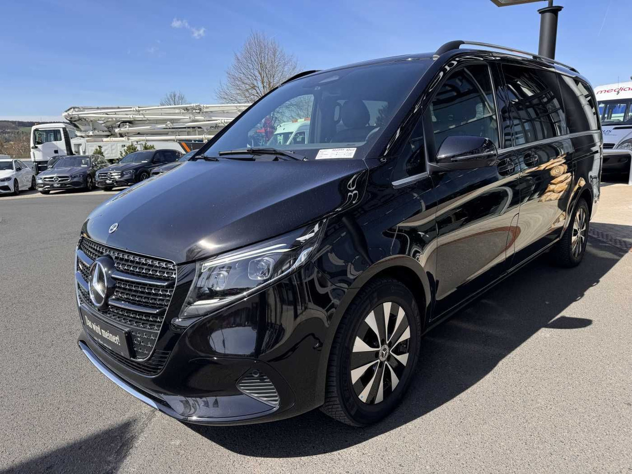 Mercedes-Benz V 300 d AVA AHK 2,5to DISTRONIC 360Kam Standheiz - Binek araba: fotoğraf 3 Mercedes-Benz V 300 d AVA AHK 2,5to DISTRONIC 360Kam Standheiz - Binek araba: fotoğraf 3