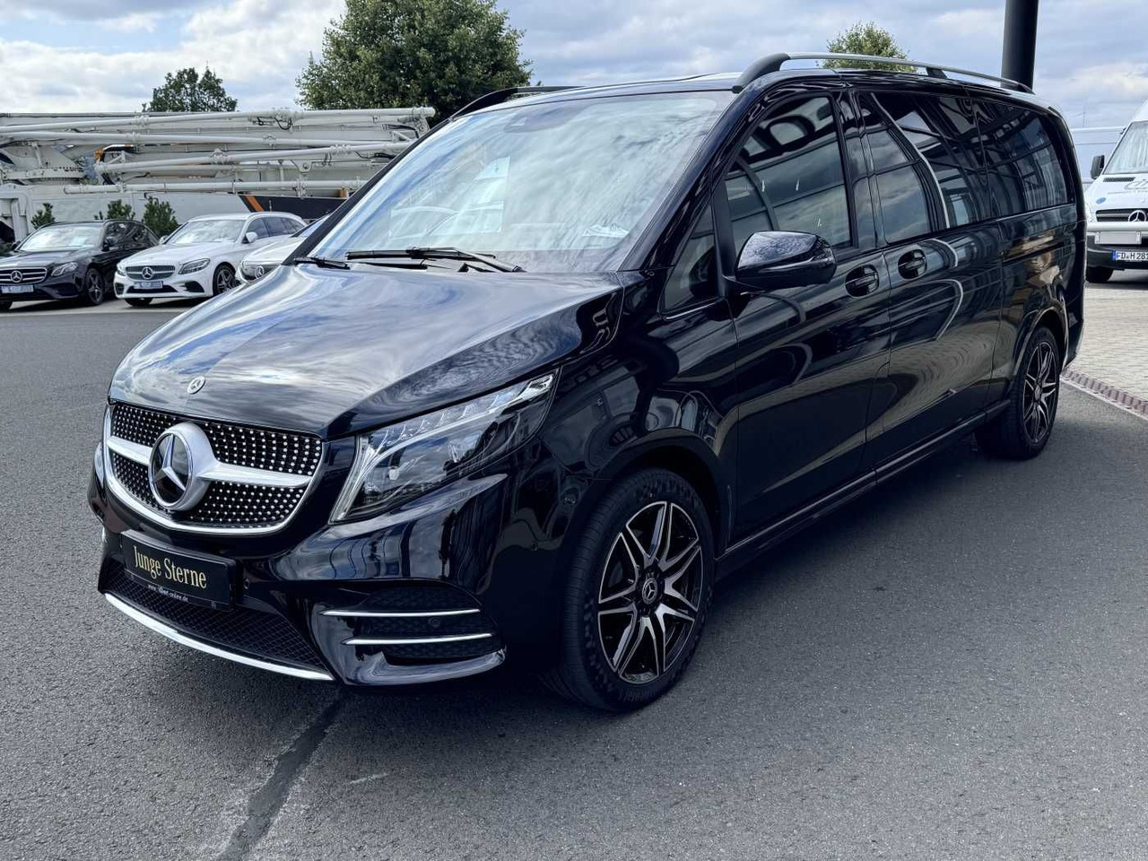 Mercedes-Benz V 300 d AVA AMG 4MATIC AIRMATIC Sitzklima el Tür - Binek araba: fotoğraf 3 Mercedes-Benz V 300 d AVA AMG 4MATIC AIRMATIC Sitzklima el Tür - Binek araba: fotoğraf 3