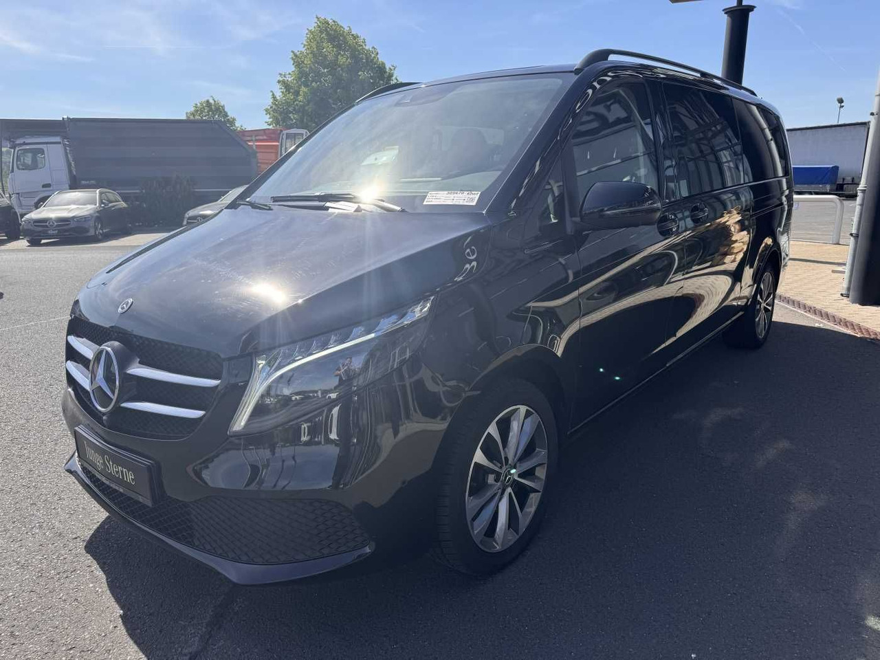 Mercedes-Benz V 300 d AVA Extralang AIRMATIC Standheiz 360Kam - Minivan: fotoğraf 3 Mercedes-Benz V 300 d AVA Extralang AIRMATIC Standheiz 360Kam - Minivan: fotoğraf 3