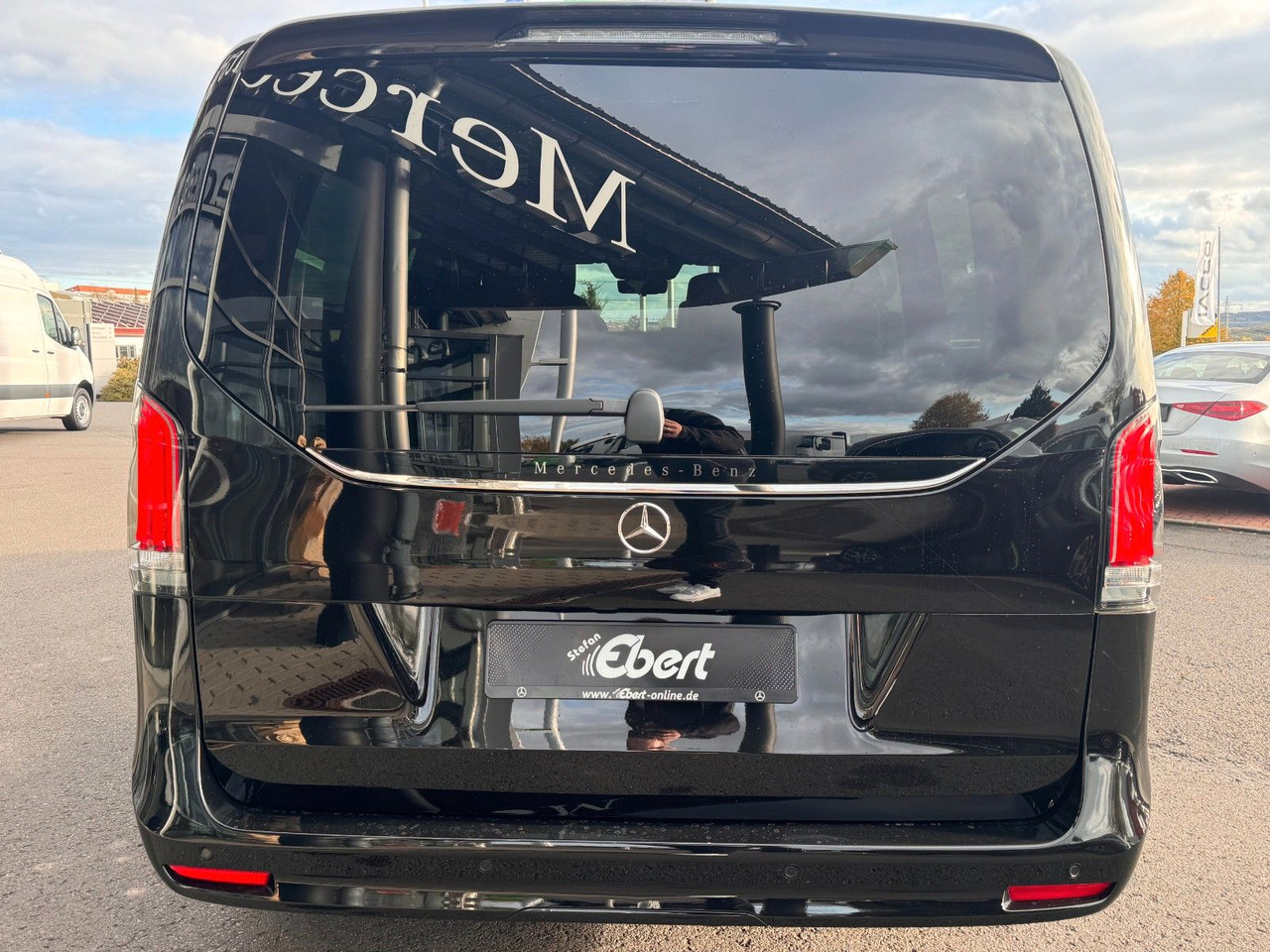 Mercedes-Benz V 300 d EXCLUSIVE AIRMATIC AHK2,5 Standheiz - Minivan: fotoğraf 5 Mercedes-Benz V 300 d EXCLUSIVE AIRMATIC AHK2,5 Standheiz - Minivan: fotoğraf 5