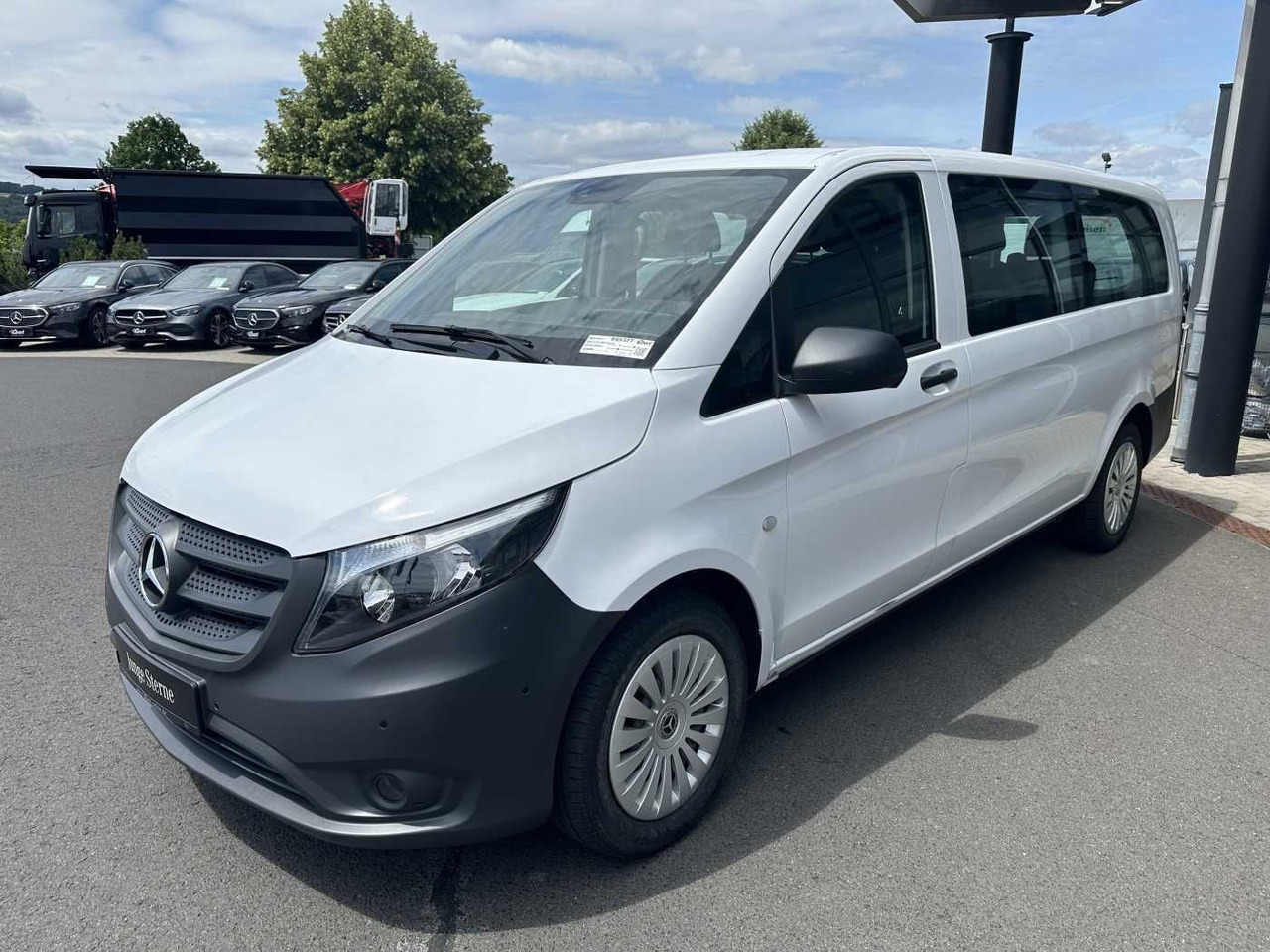 Mercedes-Benz Vito 114 CDI Tourer 9G Klima Audio40 Extralang - Minivan: fotoğraf 3 Mercedes-Benz Vito 114 CDI Tourer 9G Klima Audio40 Extralang - Minivan: fotoğraf 3