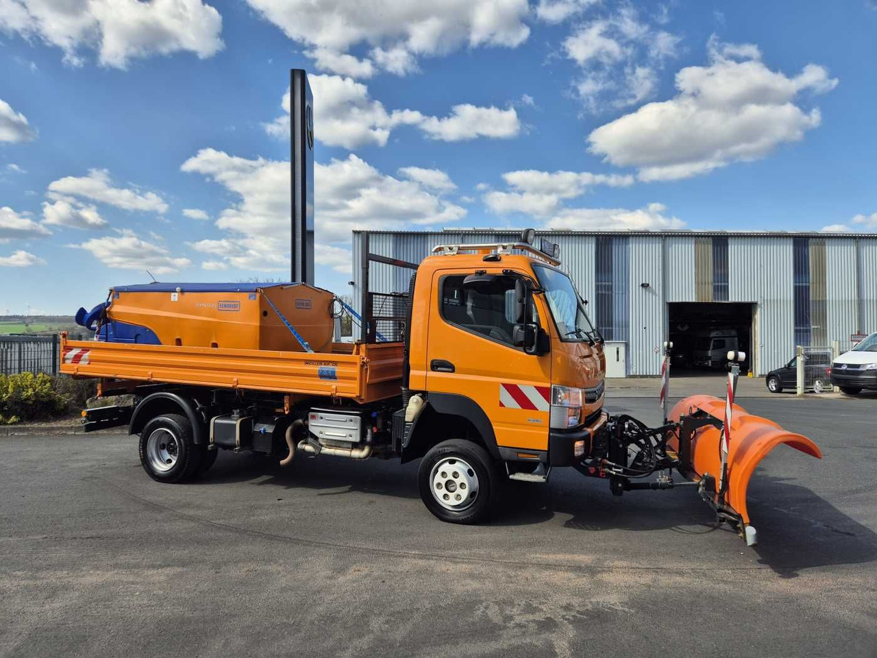 Mitsubishi Canter 6C18 4x4 Kipper Winterdienst Schild 2x AH - Damperli kamyonet: fotoğraf 5 Mitsubishi Canter 6C18 4x4 Kipper Winterdienst Schild 2x AH - Damperli kamyonet: fotoğraf 5