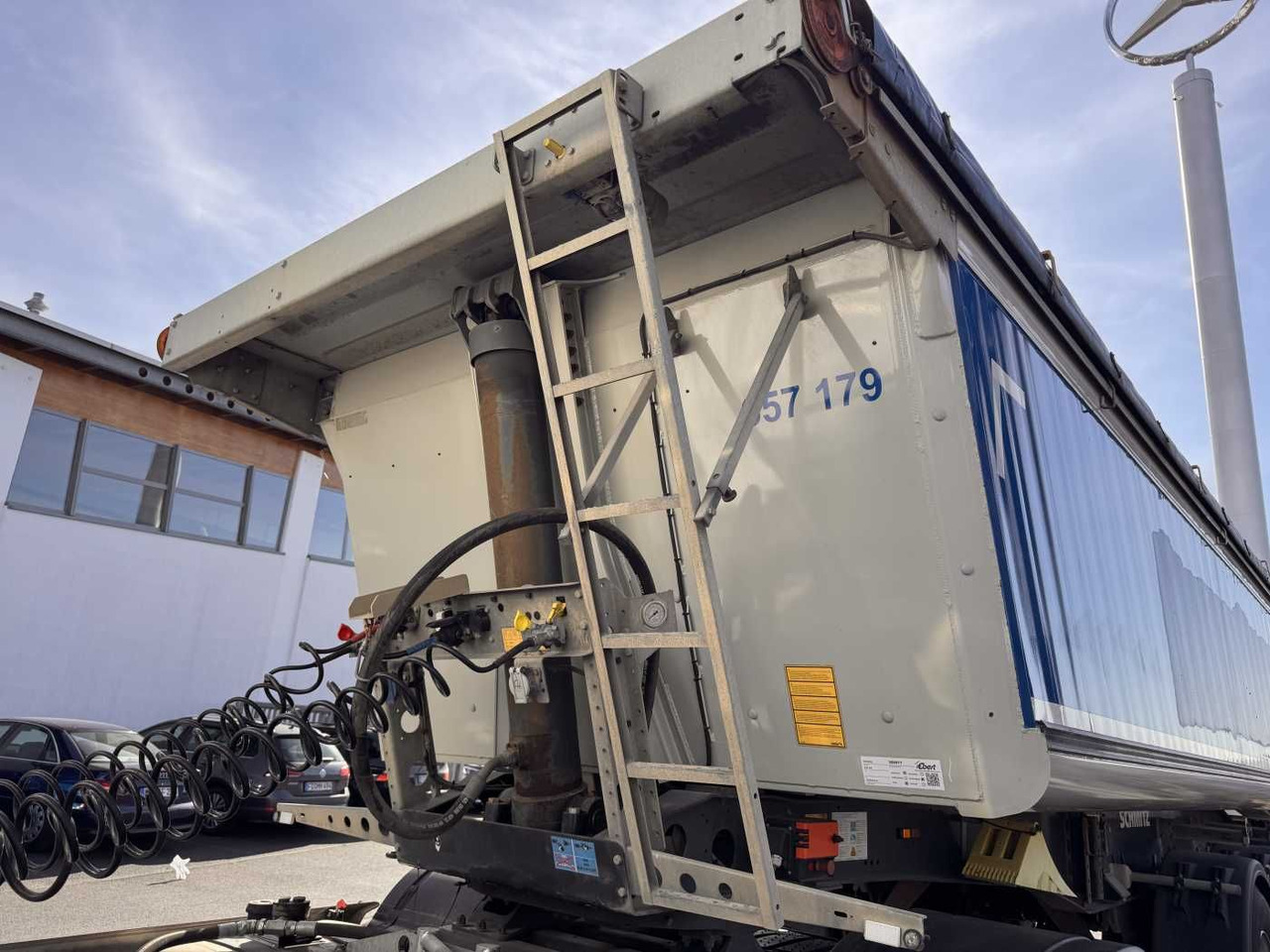 Damperli dorse Schmitz Cargobull SGF*S3 SKI 24 SL 7.2 Mulde 23m³ Liftachse 5x Schmitz Cargobull SGF*S3 SKI 24 SL 7.2 Alu-Mulde 23m³ Liftachse: fotoğraf 10
