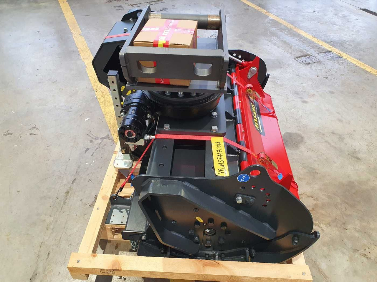 Dal parçalama makinası Seppi MINI-BMS 105 Forstmulcher Drehmotor MS08: fotoğraf 8 Dal parçalama makinası Seppi MINI-BMS 105 Forstmulcher Drehmotor MS08: fotoğraf 8