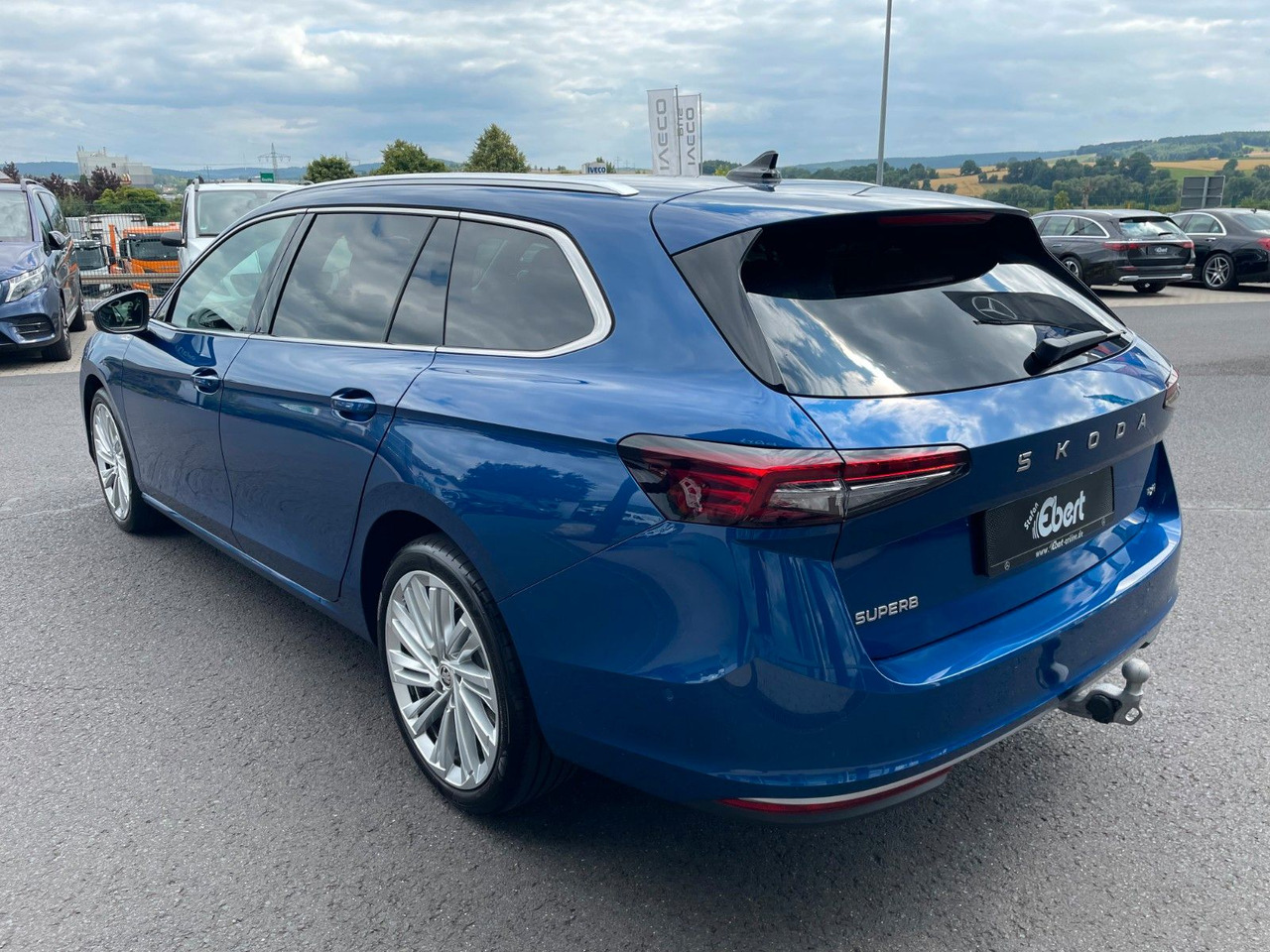 Skoda Superb Combi 2.0 TDI 4x4 L&K HUD+360°+AHK+Pano - Station wagon: fotoğraf 3 Skoda Superb Combi 2.0 TDI 4x4 L&K HUD+360°+AHK+Pano - Station wagon: fotoğraf 3