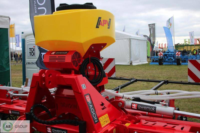 Awemak DRAGON TP 9 hydraulic folding inter-row cultivator - Toprak işleme makinesi: fotoğraf 4 Awemak DRAGON TP 9 hydraulic folding inter-row cultivator - Toprak işleme makinesi: fotoğraf 4