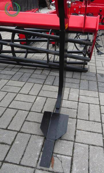 Awemak modular subsoiler Shorti (3 teeth) - Dipkazan: fotoğraf 4 Awemak modular subsoiler Shorti (3 teeth) - Dipkazan: fotoğraf 4