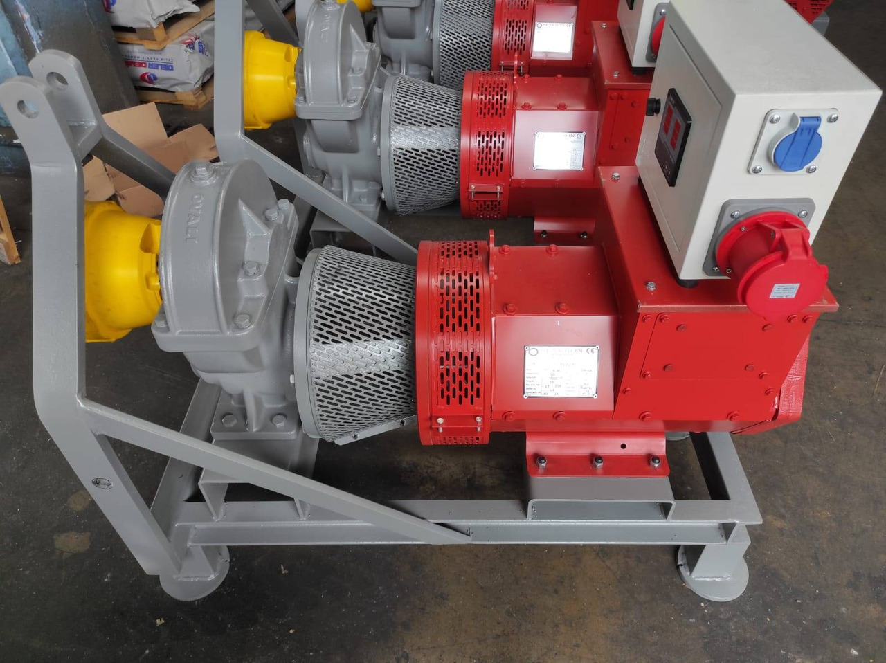 Elektro-Jen 25 kVa / 20 kW PTO driven generator with AVR control - ON STOCK - Elektrikli jeneratör: fotoğraf 2 Elektro-Jen 25 kVa / 20 kW PTO driven generator with AVR control - ON STOCK - Elektrikli jeneratör: fotoğraf 2