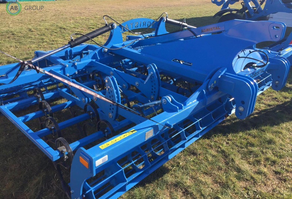Hydraulically folding seedbed cultivator 4,2 m Agristal AU - Kültivatör: fotoğraf 3 Hydraulically folding seedbed cultivator 4,2 m Agristal AU - Kültivatör: fotoğraf 3