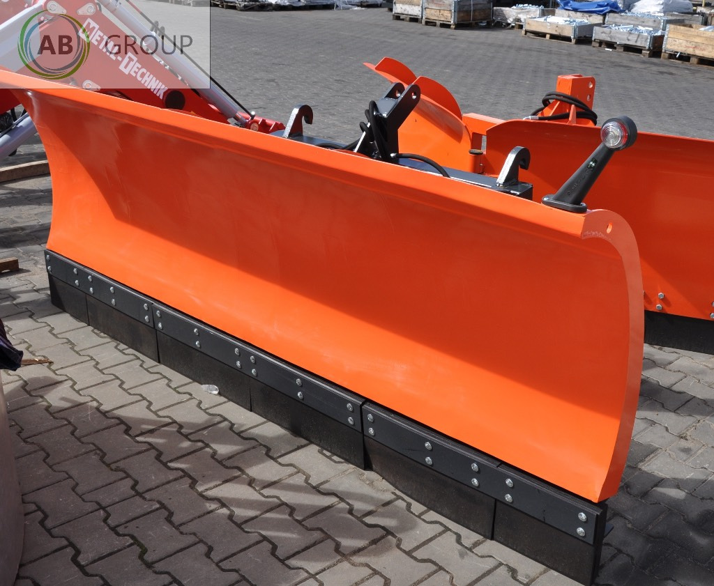 Metal-Technik snow plow 3.0 m category II - Kar küreme bıçağı - Tarım araçları: fotoğraf 4 Metal-Technik snow plow 3.0 m category II - Kar küreme bıçağı - Tarım araçları: fotoğraf 4