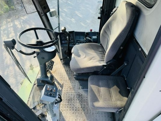 Claas MEGA 350 - Biçerdöver: fotoğraf 5 Claas MEGA 350 - Biçerdöver: fotoğraf 5