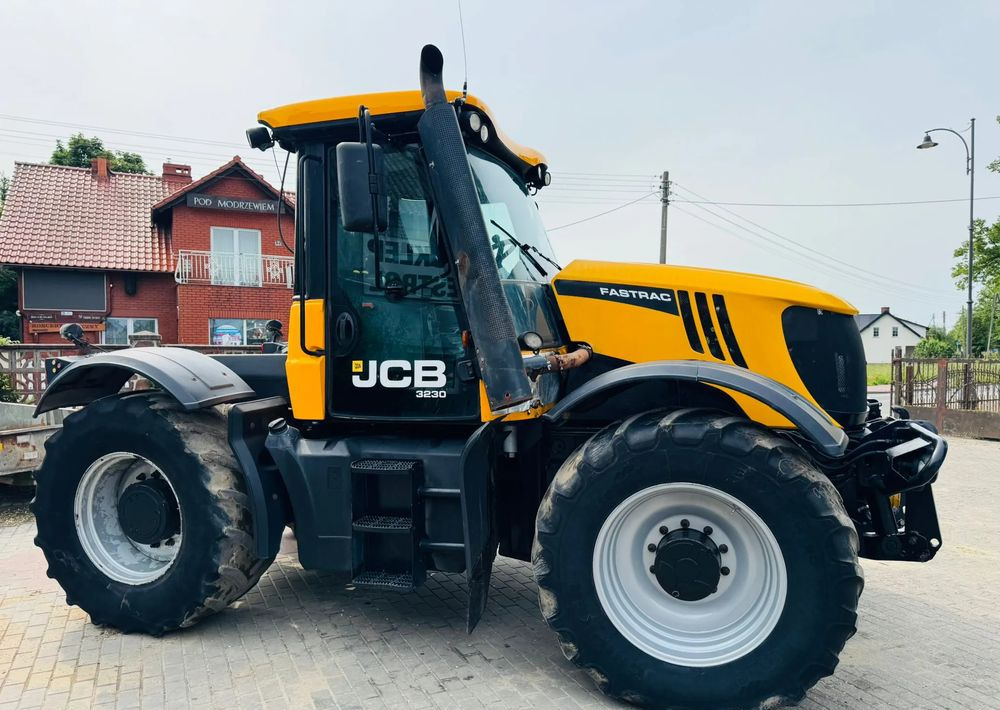 JCB FASTRAC 3230 - Traktör: fotoğraf 2 JCB FASTRAC 3230 - Traktör: fotoğraf 2