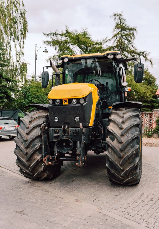 Traktör JCB Fastrac 4220: fotoğraf 6