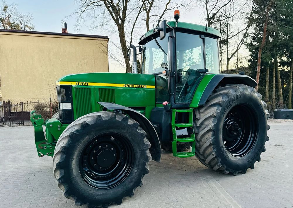 Traktör John Deere 7810: fotoğraf 10