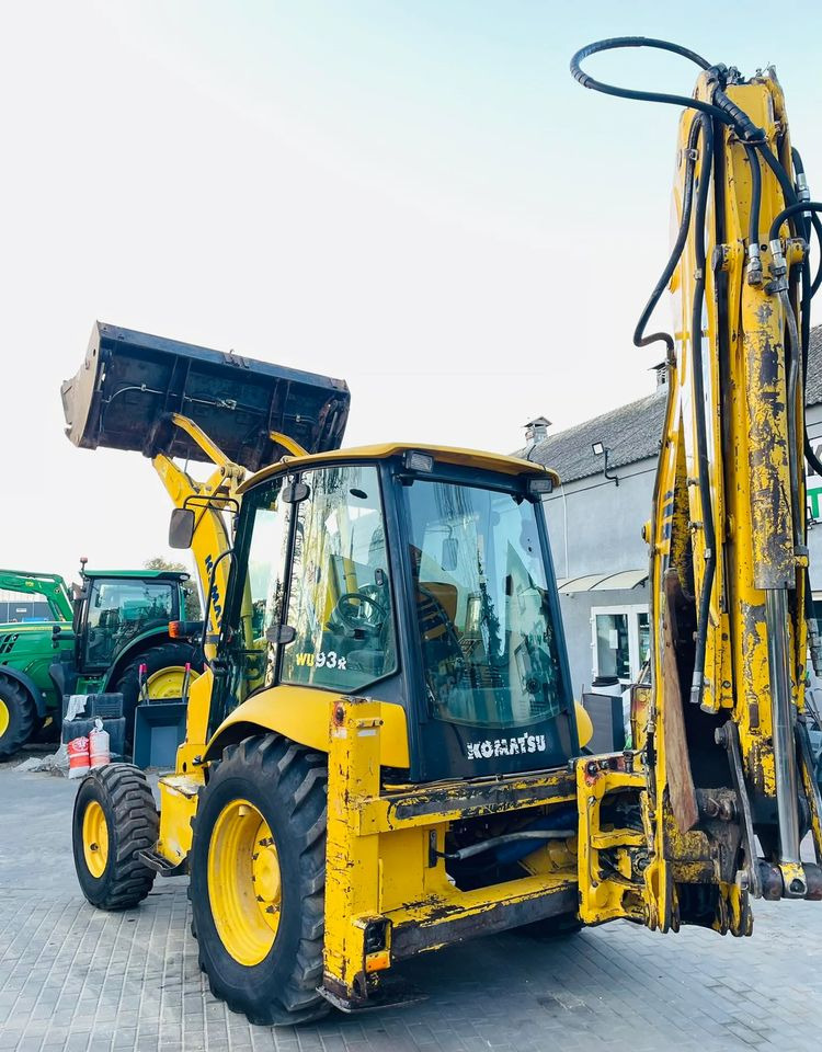 Komatsu WB93R - Iş makinesi: fotoğraf 5 Komatsu WB93R - Iş makinesi: fotoğraf 5