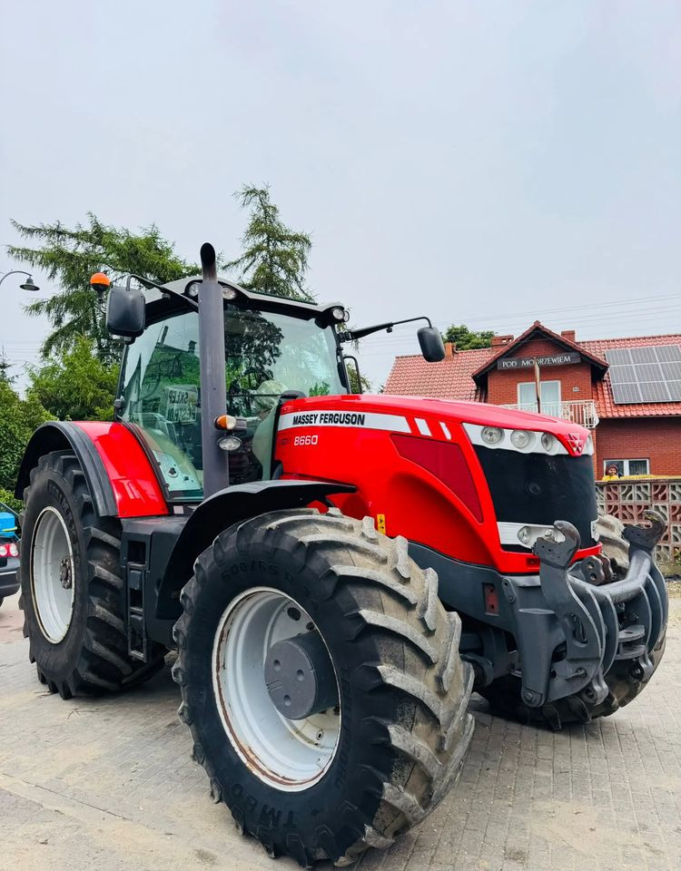 Massey Ferguson 8660 DYNA VT - Traktör: fotoğraf 1 Massey Ferguson 8660 DYNA VT - Traktör: fotoğraf 1