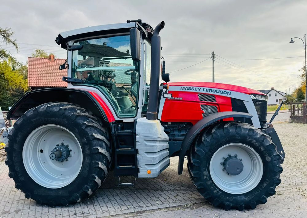 Massey Ferguson 8S.225 - Traktör: fotoğraf 4 Massey Ferguson 8S.225 - Traktör: fotoğraf 4