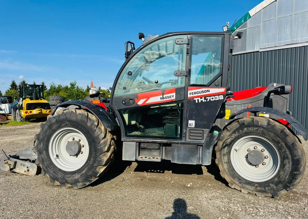 Massey Ferguson TH 70.38 - Teleskopik yükleyici: fotoğraf 3 Massey Ferguson TH 70.38 - Teleskopik yükleyici: fotoğraf 3