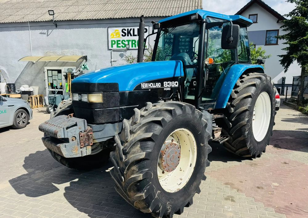 New Holland 8360 - Traktör: fotoğraf 1 New Holland 8360 - Traktör: fotoğraf 1