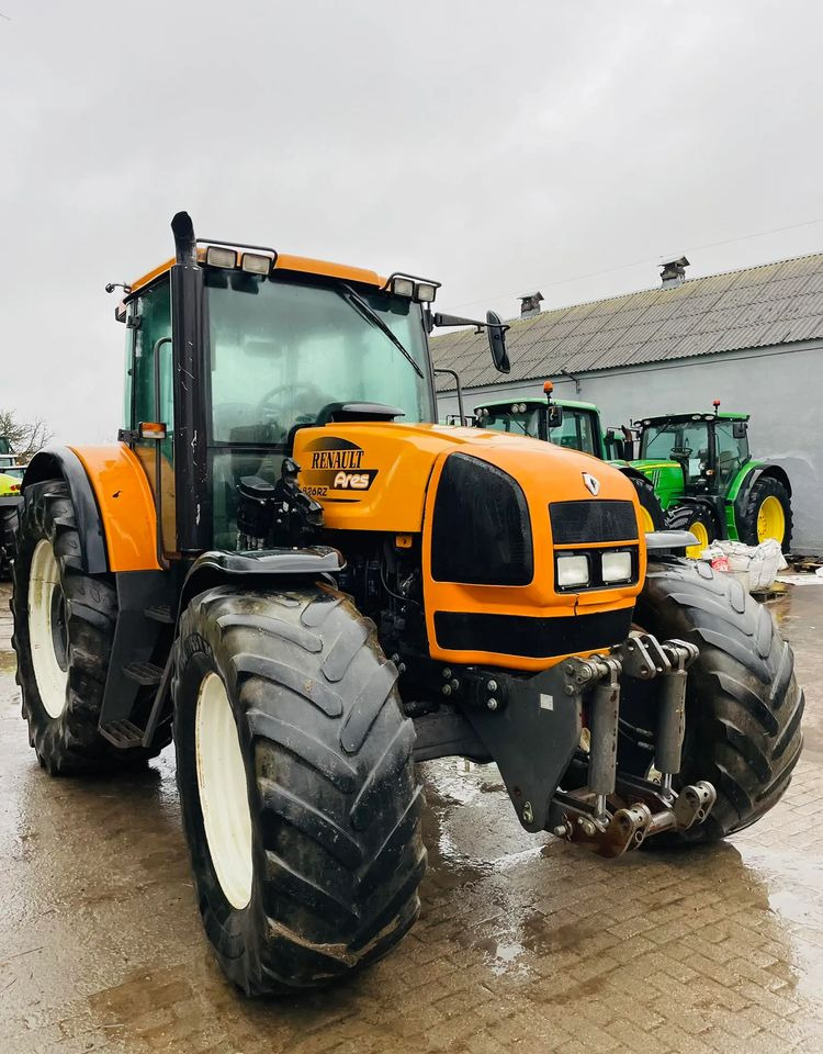 Renault Ares 826 RZ - Traktör: fotoğraf 1 Renault Ares 826 RZ - Traktör: fotoğraf 1