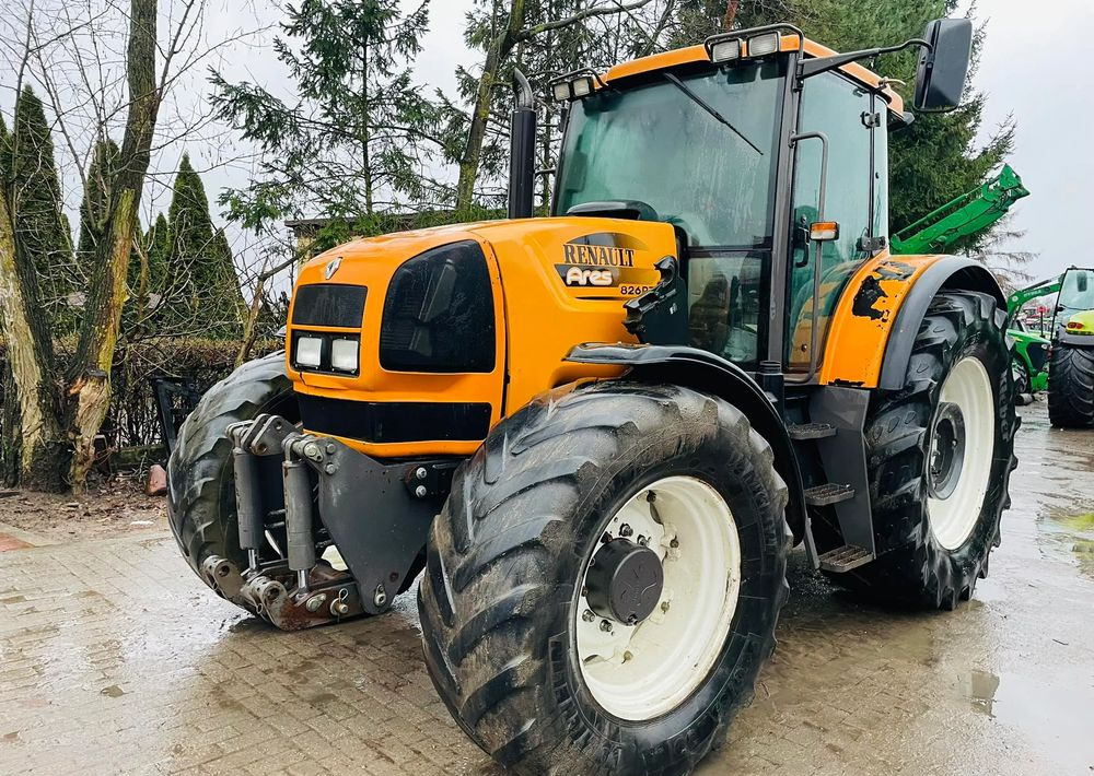 Renault Ares 826 RZ - Traktör: fotoğraf 2 Renault Ares 826 RZ - Traktör: fotoğraf 2