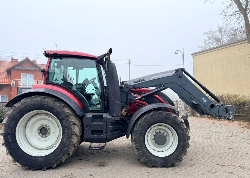 Valtra T174 - Traktör: fotoğraf 4 Valtra T174 - Traktör: fotoğraf 4