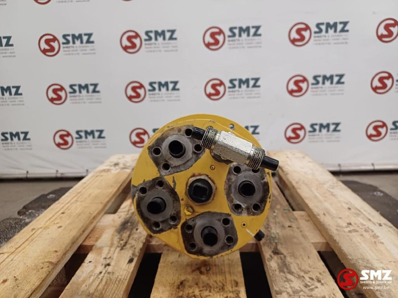 Caterpillar Housing + swivel rotor Caterpillar - Hidrolik motor - Malzeme taşıma ekipmanı: fotoğraf 3 Caterpillar Housing + swivel rotor Caterpillar - Hidrolik motor - Malzeme taşıma ekipmanı: fotoğraf 3