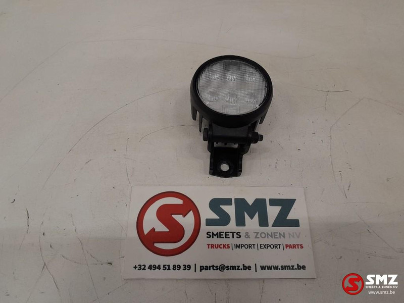 Caterpillar Lamp GP Flood Caterpillar - Işık/ Işıklandırma - Malzeme taşıma ekipmanı: fotoğraf 1 Caterpillar Lamp GP Flood Caterpillar - Işık/ Işıklandırma - Malzeme taşıma ekipmanı: fotoğraf 1