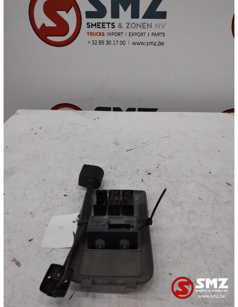 DAF Occ nachtkachelbediening DAF XF105 - Kabin ve iç mekan - Kamyon: fotoğraf 2 DAF Occ nachtkachelbediening DAF XF105 - Kabin ve iç mekan - Kamyon: fotoğraf 2