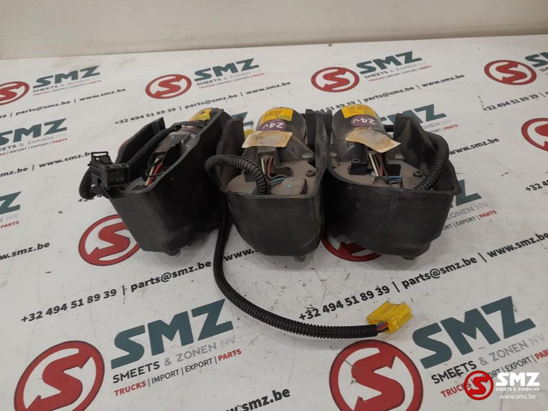 DAF Set van 3 ruitenwissermotors DAF - Silecek - Kamyon: fotoğraf 5 DAF Set van 3 ruitenwissermotors DAF - Silecek - Kamyon: fotoğraf 5