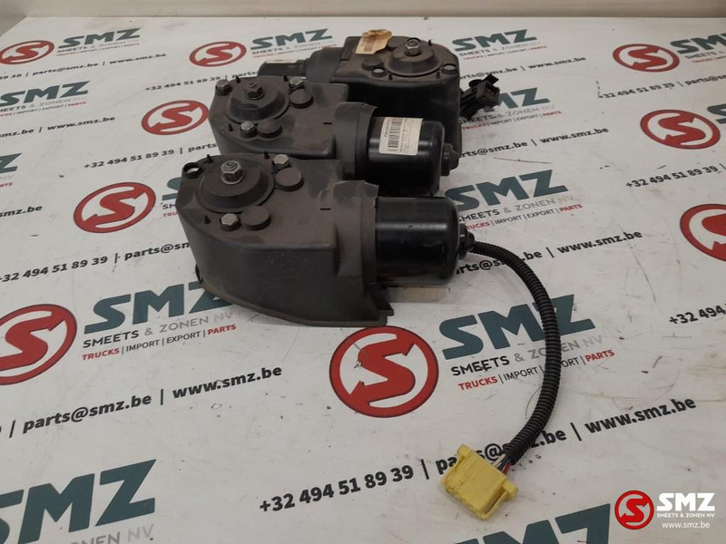 DAF Set van 3 ruitenwissermotors DAF - Silecek - Kamyon: fotoğraf 3 DAF Set van 3 ruitenwissermotors DAF - Silecek - Kamyon: fotoğraf 3