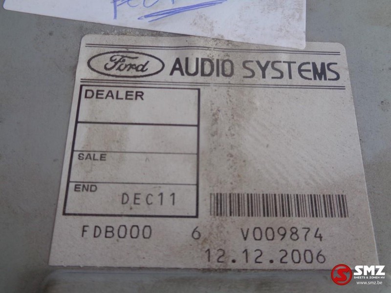 Ford Occ ford radio 1500rds console - Gösterge panosu - Kamyon: fotoğraf 2 Ford Occ ford radio 1500rds console - Gösterge panosu - Kamyon: fotoğraf 2