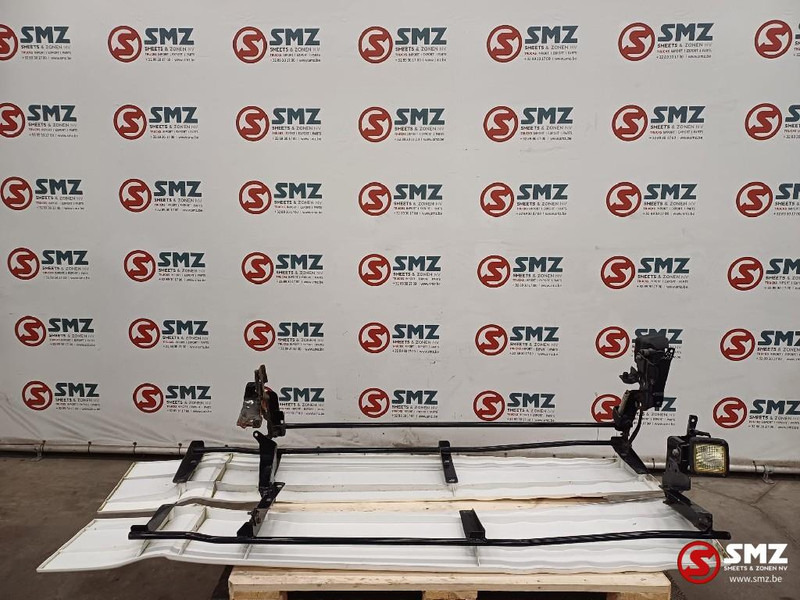 MAN Occ cabinespoilerset links/rechts MAN - Aerodinamik/ Spoylerler - Kamyon: fotoğraf 5 MAN Occ cabinespoilerset links/rechts MAN - Aerodinamik/ Spoylerler - Kamyon: fotoğraf 5