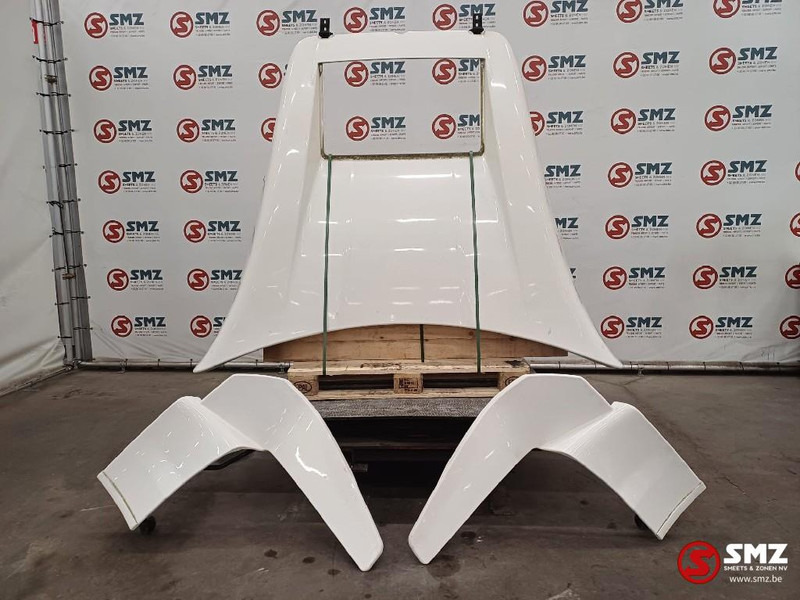 MAN Occ dakspoiler + cabinebovenspoilers L/R MAN - Aerodinamik/ Spoylerler - Kamyon: fotoğraf 1 MAN Occ dakspoiler + cabinebovenspoilers L/R MAN - Aerodinamik/ Spoylerler - Kamyon: fotoğraf 1