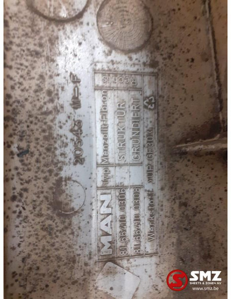 MAN Occ spatbord vooraan rechts + spatbordhouder MAN - Kaporta ve Dış Aksam - Kamyon: fotoğraf 5 MAN Occ spatbord vooraan rechts + spatbordhouder MAN - Kaporta ve Dış Aksam - Kamyon: fotoğraf 5