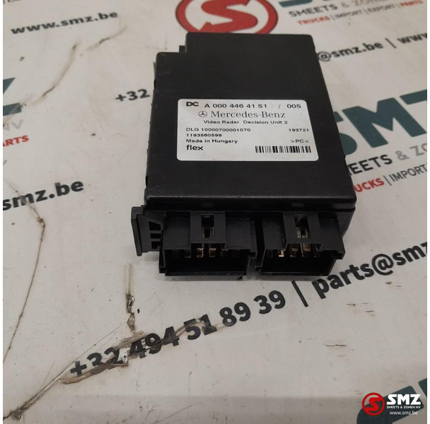 Mercedes-Benz Occ ECU Video Radar Desicion Unit regeleenheid Mer - Yönetim bloku - Kamyon: fotoğraf 1 Mercedes-Benz Occ ECU Video Radar Desicion Unit regeleenheid Mer - Yönetim bloku - Kamyon: fotoğraf 1