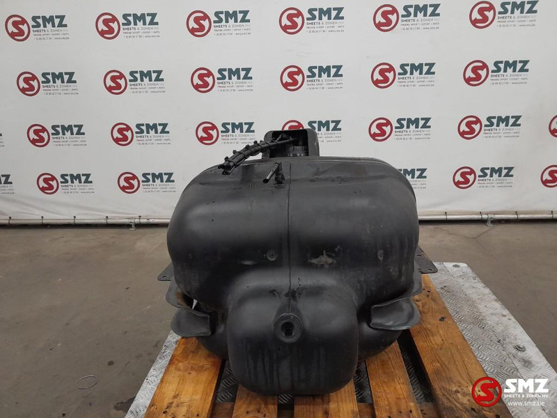 Mercedes-Benz Occ brandstoftank 125L Mercedes - Yakıt tankı - Kamyon: fotoğraf 2 Mercedes-Benz Occ brandstoftank 125L Mercedes - Yakıt tankı - Kamyon: fotoğraf 2