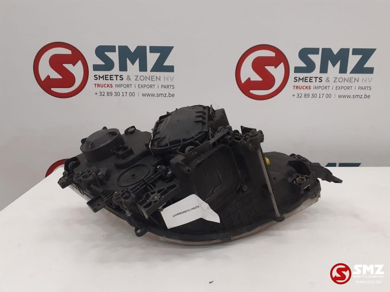 Mercedes-Benz Occ koplamp links Mercedes Actros MP4 - Ön far - Kamyon: fotoğraf 3 Mercedes-Benz Occ koplamp links Mercedes Actros MP4 - Ön far - Kamyon: fotoğraf 3