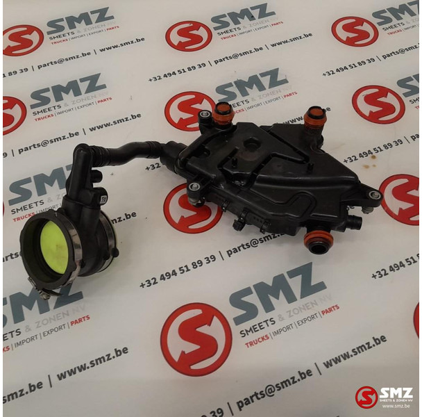 Mercedes-Benz Occ olieafscheider links AMG C63S Mercedes - Motor ve yedek parça - Binek araba: fotoğraf 1 Mercedes-Benz Occ olieafscheider links AMG C63S Mercedes - Motor ve yedek parça - Binek araba: fotoğraf 1