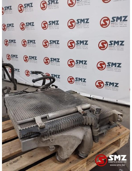 Mercedes-Benz Occ radiator Mercedes Atego - Radyatör - Kamyon: fotoğraf 1 Mercedes-Benz Occ radiator Mercedes Atego - Radyatör - Kamyon: fotoğraf 1