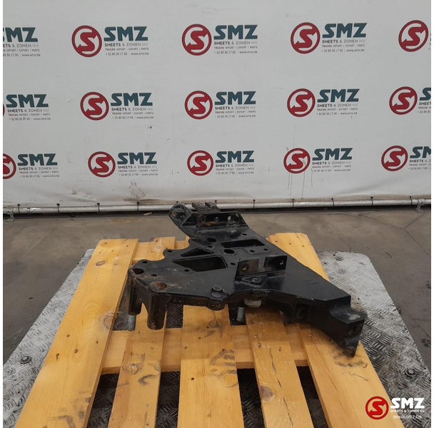 Renault Occ voorbumperbeugel rechts Renault - Çerçeve/ Şasi - Kamyon: fotoğraf 3 Renault Occ voorbumperbeugel rechts Renault - Çerçeve/ Şasi - Kamyon: fotoğraf 3
