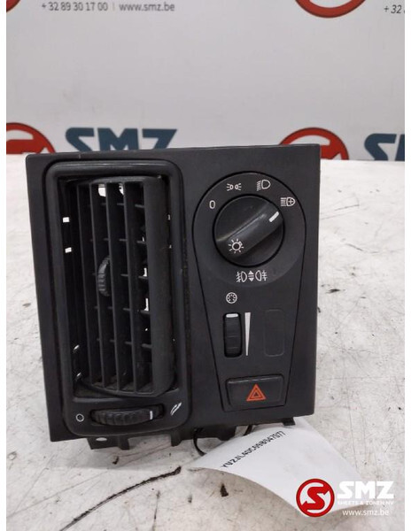 Volvo Occ ventilatierooster + koplampschakelaar Volvo - Kabin ve iç mekan - Kamyon: fotoğraf 1 Volvo Occ ventilatierooster + koplampschakelaar Volvo - Kabin ve iç mekan - Kamyon: fotoğraf 1