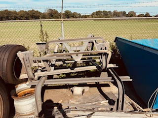 Schmitz Cargobull Reserveband steunen - Lastikler ve jantlar - Kamyon: fotoğraf 2 Schmitz Cargobull Reserveband steunen - Lastikler ve jantlar - Kamyon: fotoğraf 2