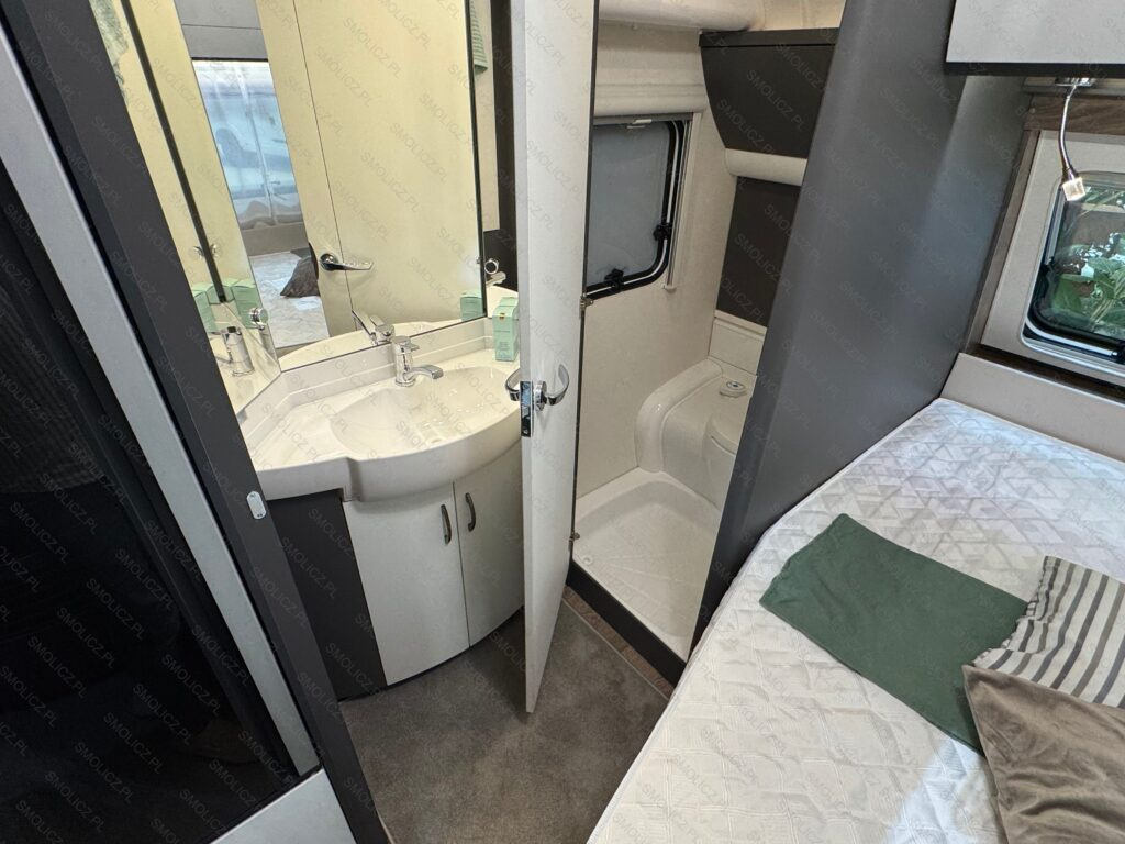 EXCELLENT EDITION 460 UFe - Çekme karavan: fotoğraf 5 EXCELLENT EDITION 460 UFe - Çekme karavan: fotoğraf 5