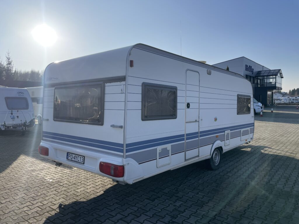 Hobby 560 UL Prestige 1998 - Çekme karavan: fotoğraf 4 Hobby 560 UL Prestige 1998 - Çekme karavan: fotoğraf 4