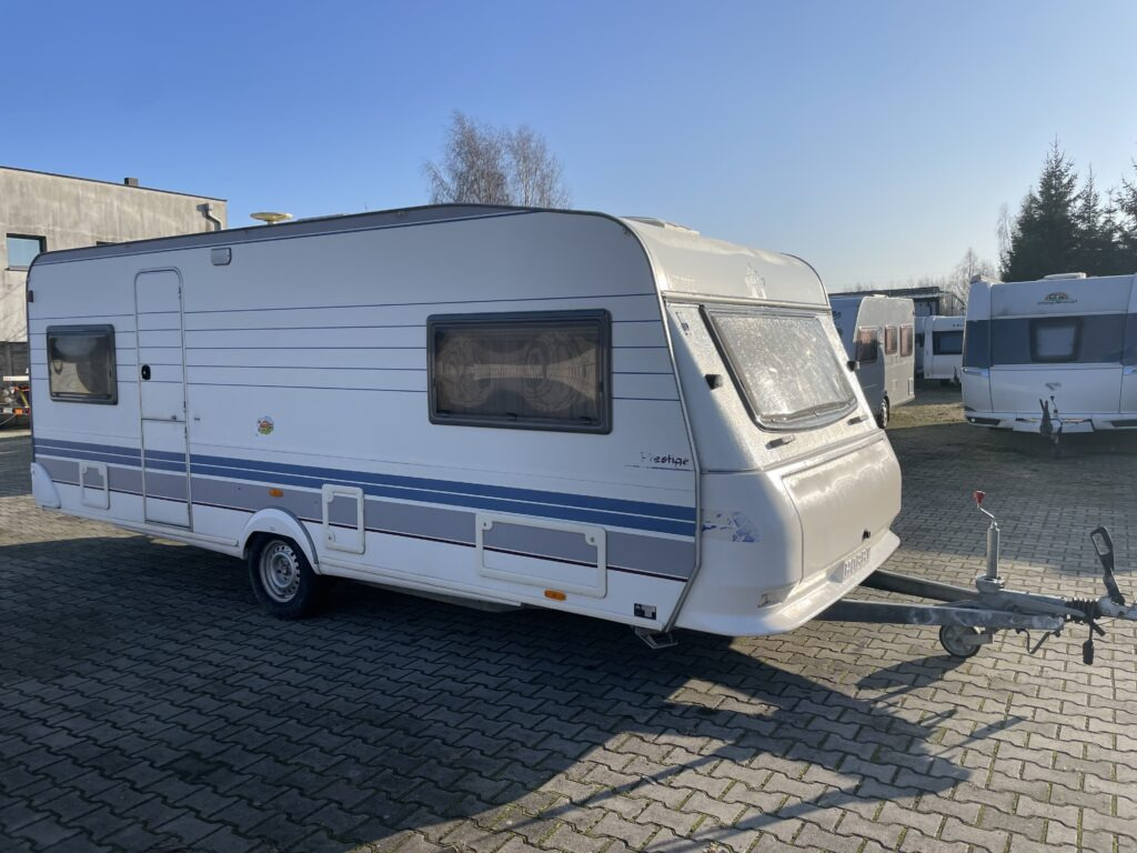 Hobby 560 UL Prestige 1998 - Çekme karavan: fotoğraf 3 Hobby 560 UL Prestige 1998 - Çekme karavan: fotoğraf 3