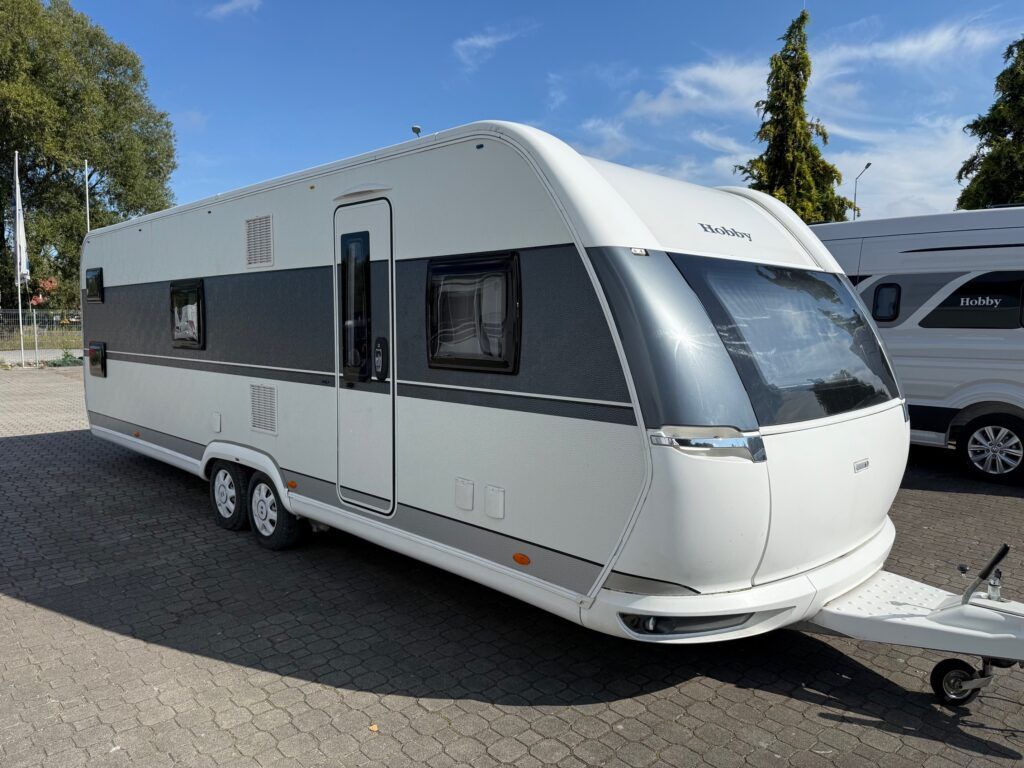 Hobby 720 KWFU Prestige 2020 - Çekme karavan: fotoğraf 1 Hobby 720 KWFU Prestige 2020 - Çekme karavan: fotoğraf 1