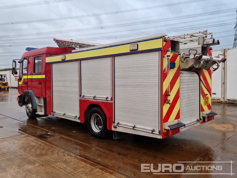2001 MAN 4x2 Fire Engine, Manual Gearbox (Reg. Docs. Available) - İtfaiye aracı: fotoğraf 3 2001 MAN 4x2 Fire Engine, Manual Gearbox (Reg. Docs. Available) - İtfaiye aracı: fotoğraf 3